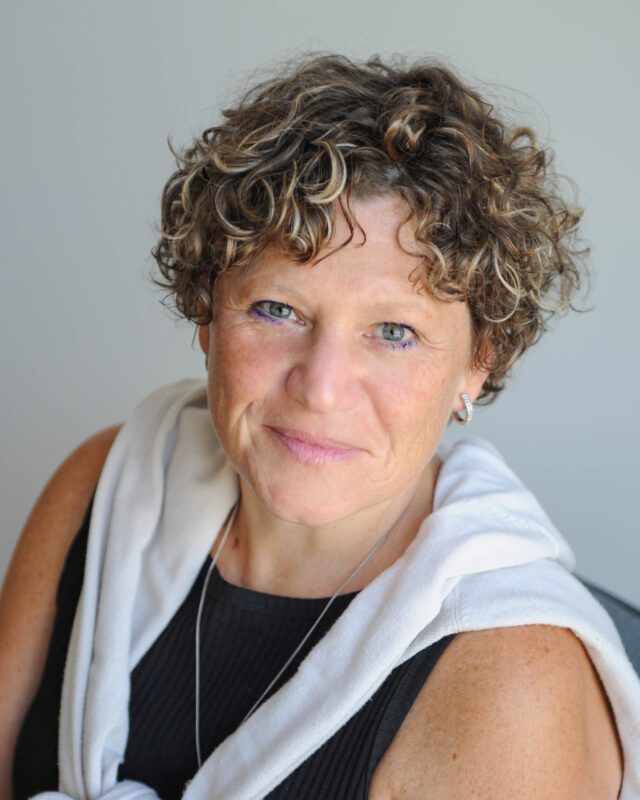 Robin Dewhurst is a Registered Psychotherapist in Waterloo, Ontario, supporting adults navigating anxiety, ADHD, and life transitions. She offers Hypnotherapy.